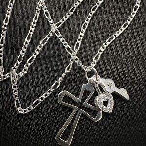 Cross charm necklace 20"